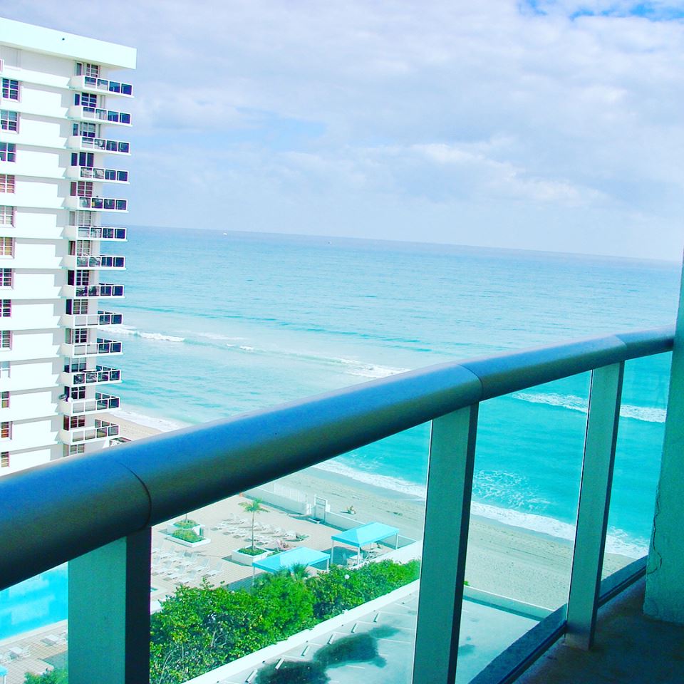 Download Dos dormitorios en la playa del sur miami HD